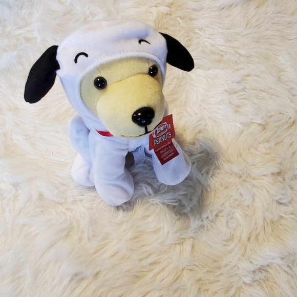 Raising Canes Toys Raising Canes Nwt 22 Snoopy Dog Plush 8 Limited Edition Poshmark